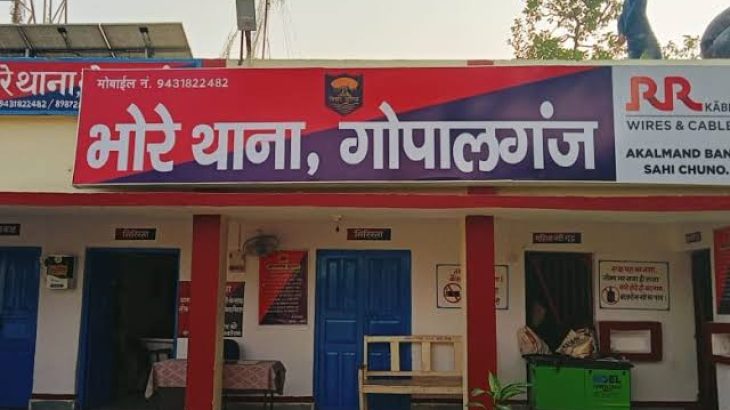 एटीएम से उड़ाए रुपए, प्राथमिकी दर्ज